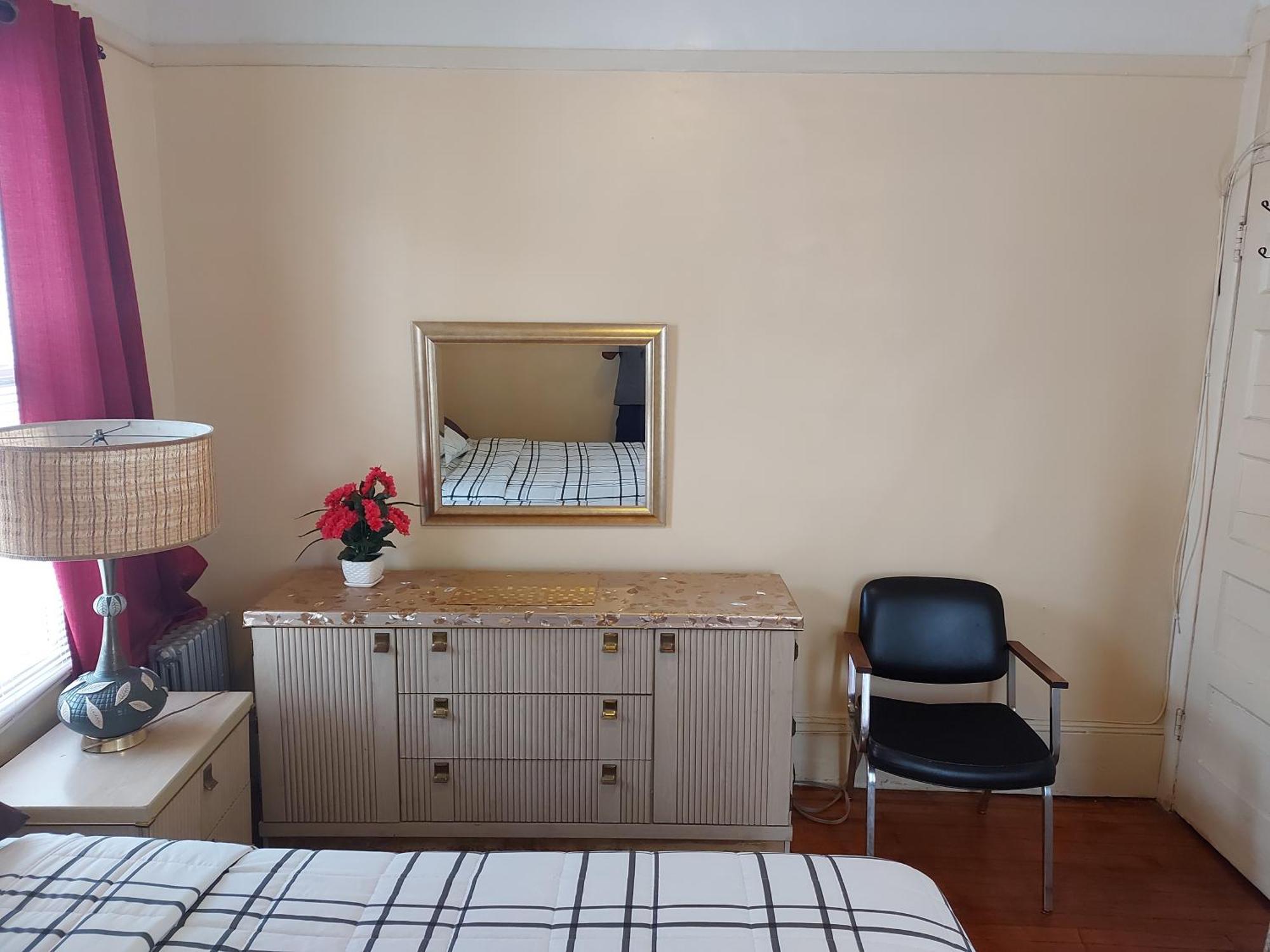 Crsytal Chateau Room Rental New York Exterior photo