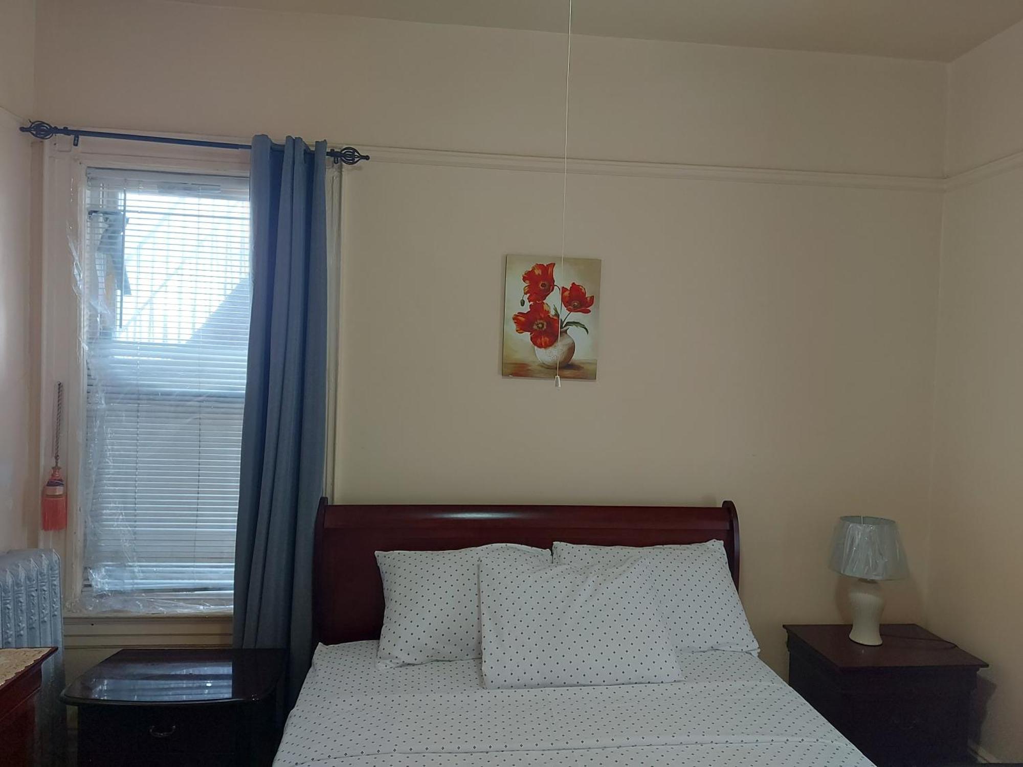 Crsytal Chateau Room Rental New York Exterior photo